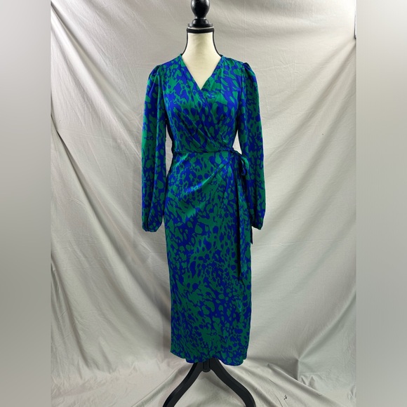 Boho Print Knot Side Wrap Dress - Picture 6 of 9